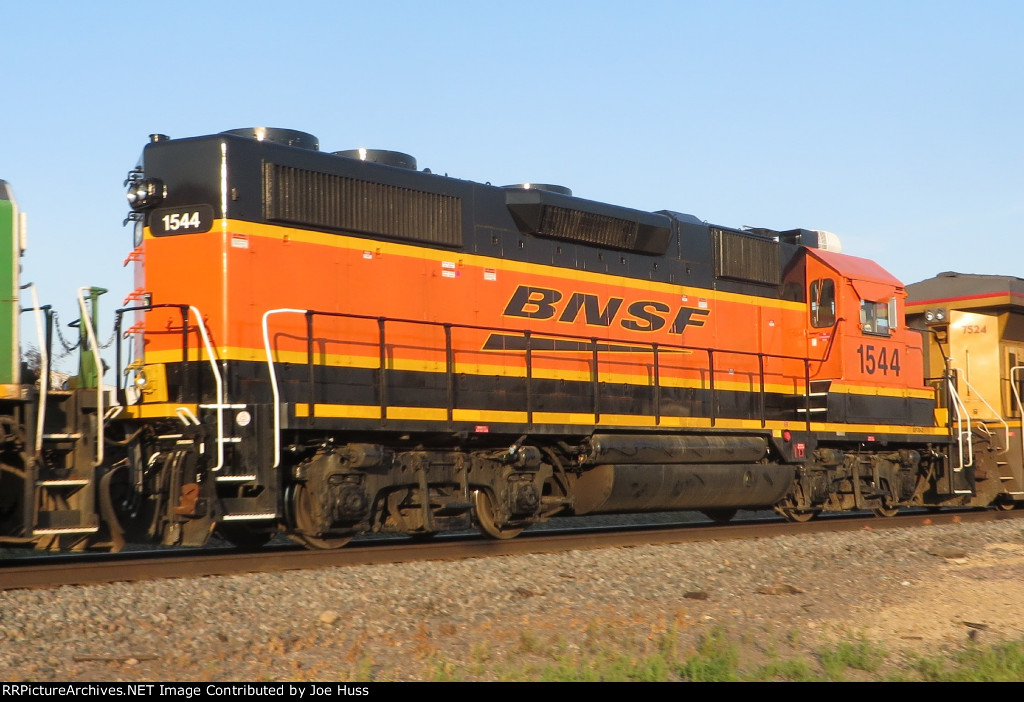 BNSF 1544